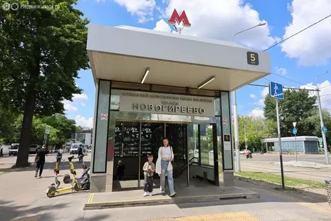 3-комнатная квартира: Москва, улица Алексея Дикого, 18 (61.5 м)