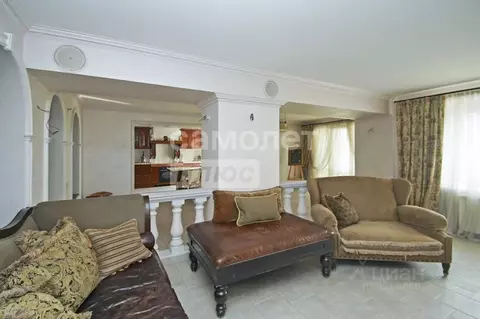 5-к кв. Омская область, Омск ул. Декабристов, 98 (159.4 м)