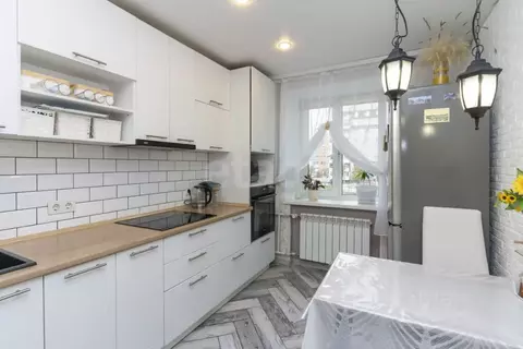 4-к кв. Тюменская область, Тюмень ул. Боровская, 8 (74.1 м)