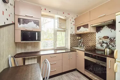 2-к кв. Тюменская область, Тюмень ул. 50 лет Октября, 64 (44.4 м)