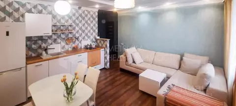 2-к кв. Тюменская область, Тюмень Кремлевская ул., 112к4 (67.6 м)