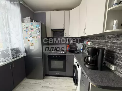 3-комнатная квартира: Омск, микрорайон Заозёрный, Коммунальная улица, ...