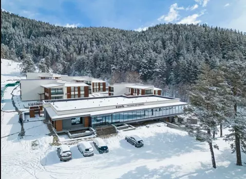 2-к кв. Карачаево-Черкесия, Зеленчукский район, с. Архыз ул. ...