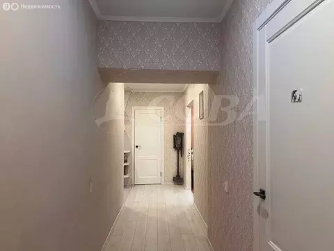 3-комнатная квартира: Тюмень, 6-й микрорайон, улица Валерии ...