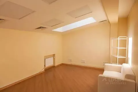 Офис в Москва ул. Кузнецкий Мост, 19С2 (17 м)