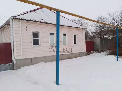 Дом в Белгородская область, Старооскольский городской округ, с. ...