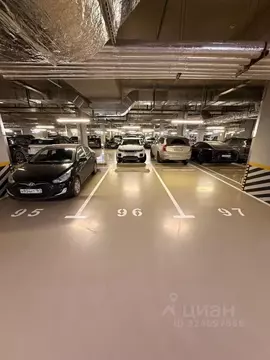 Гараж в Москва Западный Порт жилой комплекс (13 м)