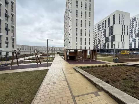 3-к кв. Крым, Симферополь просп. Александра Суворова, 105 (72.7 м)