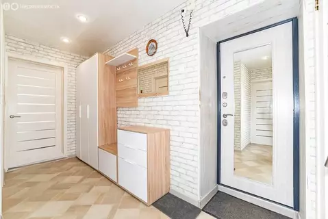 3-комнатная квартира: Екатеринбург, Соликамская улица, 3 (58.9 м)