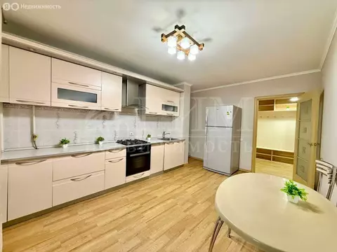 2-комнатная квартира: Пенза, 1-й проезд Рахманинова, 4 (65 м)