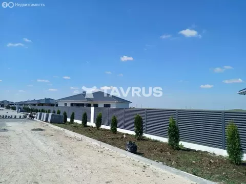 Дом в Симферопольский район, Мирновское сельское поселение, село ...