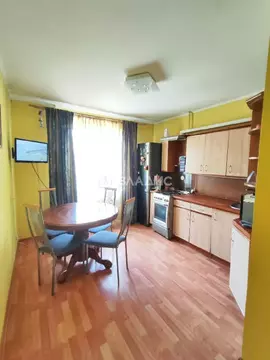 Продается 3-комнатная квартира