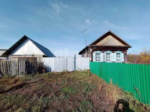 Дом в Башкортостан, Стерлитамакский район, Куганакский сельсовет, с. ...