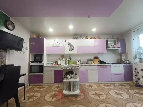 Дом в Белгородская область, Белгородский район, Крутологское с/пос, с. ...