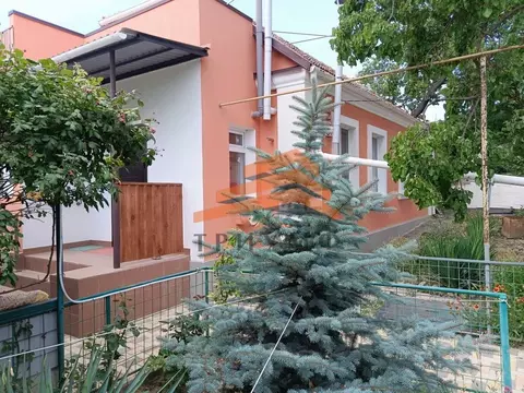 Дом в Крым, Феодосия ул. Челнокова (83 м)