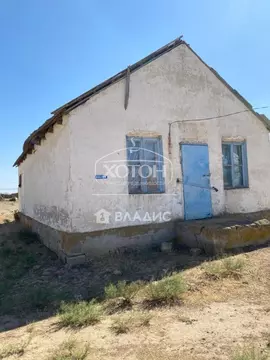 Дом в Калмыкия, Ики-Бурульский район, пос. Манцин Кец  (60 м)