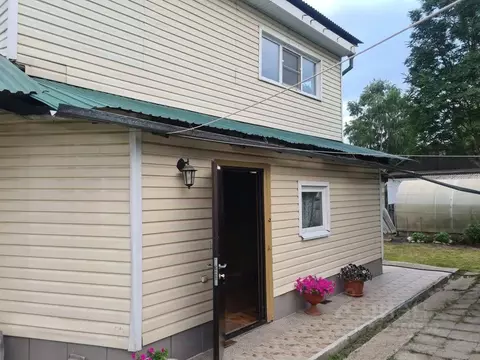 Дом в Иркутская область, Иркутский муниципальный округ, с. Пивовариха ...