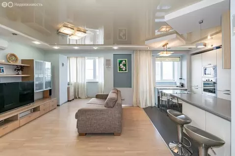 3-комнатная квартира: Екатеринбург, улица Бебеля, 138 (100 м)