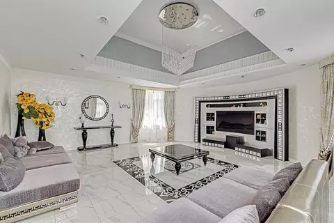 Таунхаус в Москва Соколово-Мещерская ул., 27К4 (300 м)