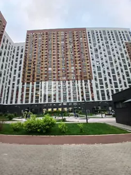 Продается 3-комнатная квартира