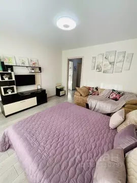 1-к кв. Тюменская область, Тюмень ул. 50 лет Октября, 57Б (45.0 м)