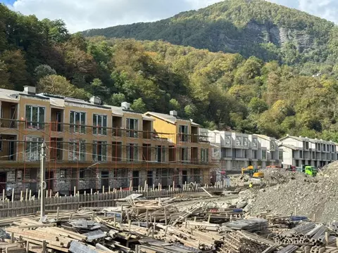 Дом в Краснодарский край, Сочи городской округ, с. Пластунка  (115 м)