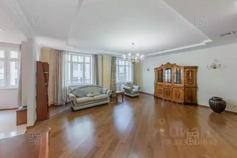 3-к кв. Москва ул. Бахрушина, 13 (150.0 м)