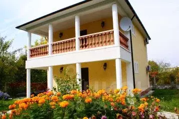 Дом в Севастополь с. Кизиловое, ул. Форосская, 119 (100 м)