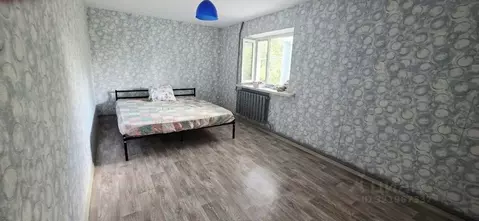 Дом в Крым, Бахчисарайский район, с. Угловое ул. Комарова, 100 (190 м)