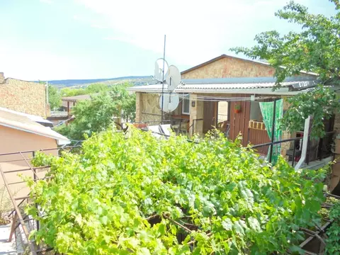 Дом в Крым, Феодосия пер. Военно-морской, 7 (65 м)