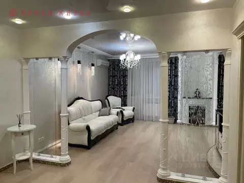 2-к кв. Самарская область, Самара просп. Карла Маркса, 32 (72.0 м)