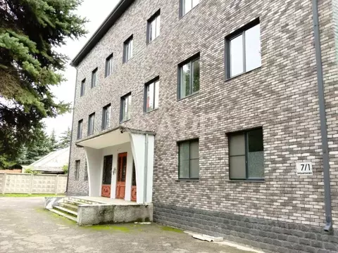 Офис в Краснодарский край, Краснодар пос. Березовый, ул. Имени ...