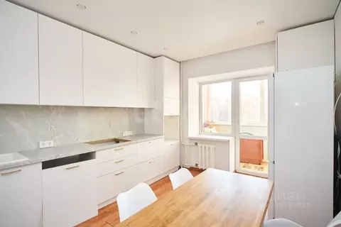 2-к кв. Тюменская область, Тюмень ул. Котельщиков, 2 (69.3 м)