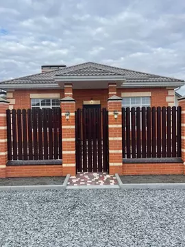 Дом в Ростовская область, Мясниковский район, с. Большие Салы ул. ...