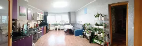 Продается 4-комнатная квартира