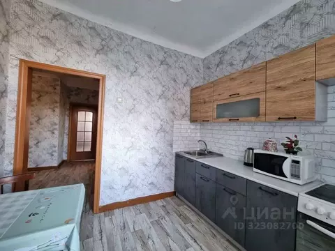 2-к кв. Кемеровская область, Новокузнецк ул. Ушинского, 1 (67.6 м)