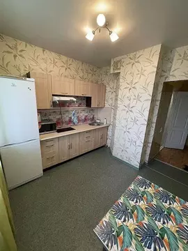 1-к кв. Тюменская область, Тюмень Харьковская ул., 27 (37.7 м)