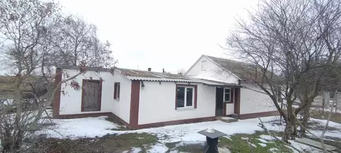 Дом в Крым, Советский район, с. Дмитровка ул. Киевская, 37 (89 м)