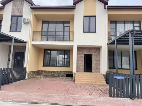 Таунхаус в Краснодарский край, Анапа муниципальный округ, с. Сукко ул. ...