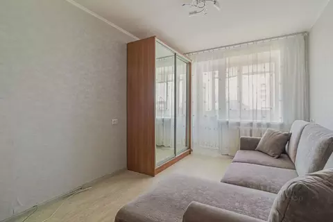 Комната Санкт-Петербург просп. Ударников, 17к1 (25.1 м)