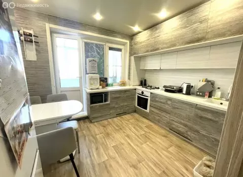 4-комнатная квартира: Самара, Куйбышевский район, Центральная улица, ...