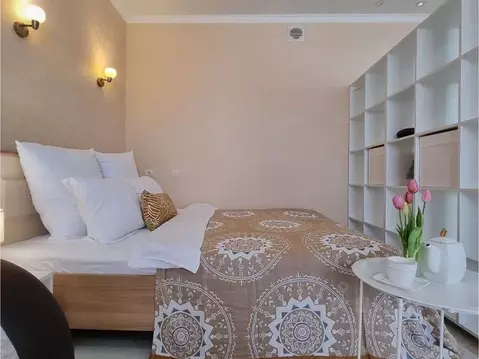 Студия Астраханская область, Астрахань ул. Космонавтов, 18к4 (45.0 м)