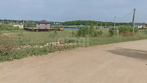 Участок в Калужская область, Совхоз Боровский с/пос, д. Комлево  (10.0 ...