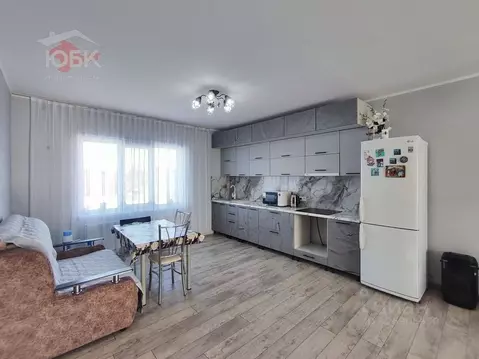 Дом в Крым, Сакский район, с. Уютное, Прибой СПК ул. Каштановая, 2 ...