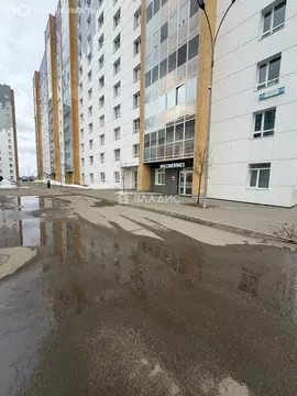 3-комнатная квартира: Сыктывкар, Октябрьский проспект, 218 (66.1 м)