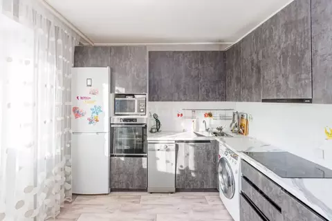 1-к кв. Тюменская область, Тюмень ул. Обдорская, 5 (41.2 м)