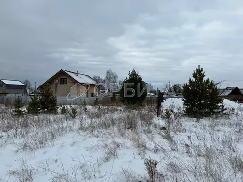Участок в Тюменская область, Тюмень Верхний Бор мкр, ул. Славянская, ...