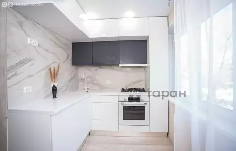 2-комнатная квартира: Челябинск, Свердловский проспект, 39 (54 м)