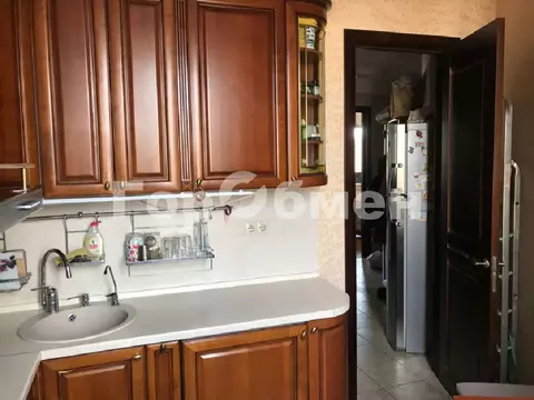 Продается 3-комнатная квартира