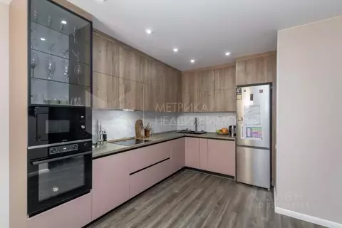 2-к кв. Тюменская область, Тюмень ул. 50 лет Октября, 63Г (81.4 м)